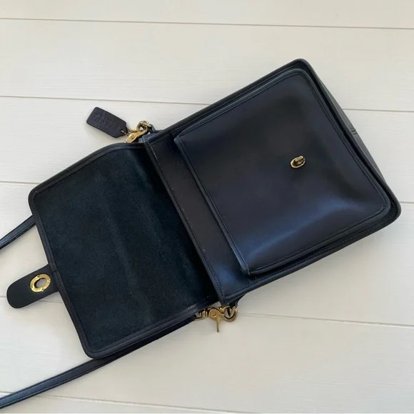 Vintage Coach Leather Bag Crossbody Satchel Purse Turnlock Flap Black 0260-301 - Picture 11 of 17